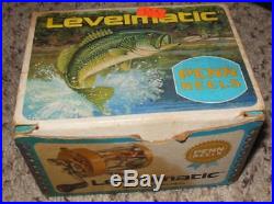 1970's era Vintage PENN 920 Levelmatic Bait Casting Fishing Reel Box and Manual