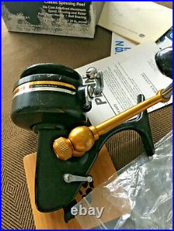 Classic Vintage Penn 704z Spinning Reel, With Manual Pickup Like 706z. USA Made