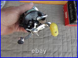 Fishing Reel Lot in Box Penn Reel Surfmaster, Abu Ambassadeur 5000C, Daiwa 1000A
