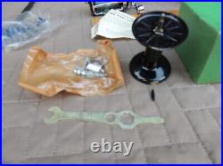 Fishing Reel Lot in Box Penn Reel Surfmaster, Abu Ambassadeur 5000C, Daiwa 1000A