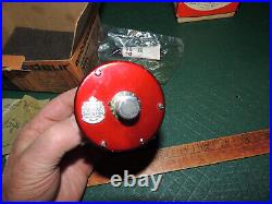 Fishing Reel Lot in Box Penn Reel Surfmaster, Abu Ambassadeur 5000C, Daiwa 1000A