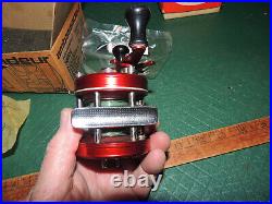 Fishing Reel Lot in Box Penn Reel Surfmaster, Abu Ambassadeur 5000C, Daiwa 1000A