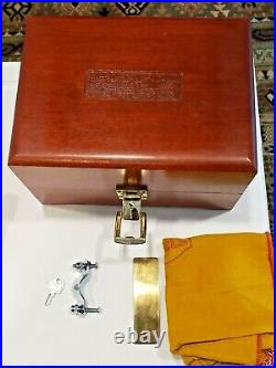 Mint Gold anodized Penn International 50th Anniversary 1932-1982 s/n 55 in box