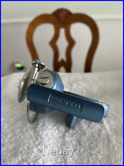 New Old Stock -Penn 720 Spin Fisher /mint With Box-papers-wrench -Penn Tissue