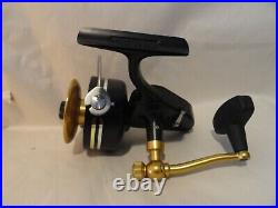 PENN 704Z Spinning Reel, Fishing Reel (MADE IN USA), EXCELLENT Condition