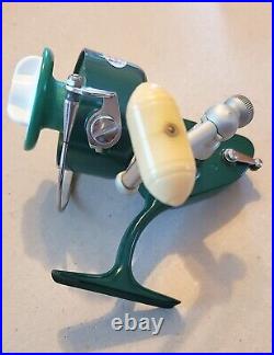 PENN 713 Spinning Reel. Greenie Box, Papers, Washer and Lube. EX COND. USA