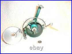 PENN 722 SPINFISHER FISHING REEL GREENIE NEAR MINT IN BOX with ORIGINAL EXTRAS