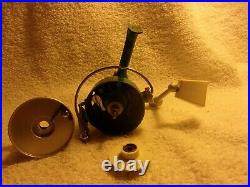 PENN 722 SPINFISHER FISHING REEL GREENIE NEAR MINT IN BOX with ORIGINAL EXTRAS