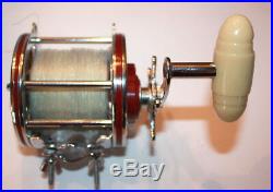 Penn 4/0 113H Fishing Reel Vintage Model with original box Red white handle