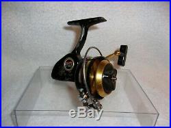 Penn 714 Z Ultra Sport Spinning Fishing Reel Excellent Work Condition Clean