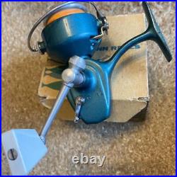 Penn 722 Vintage Spinning Reel Green Used with Box Functional