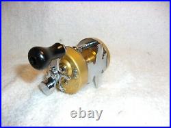 Penn 930 Levelmatic Bait Casting Reel Excellent Condition & Box Papers Nice