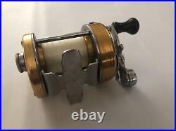 Penn LEVELMATIC 930 GOLD Levelwind Casting REEL Made In USA-VERY GOOD SHAPE