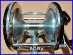Penn Long Beach 60 Fishing Reel Vintage Smooth Operation Clean Condition
