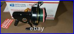 Unused vintage Penn 705Z Lefty Classic Reel with Spool Made in USA
