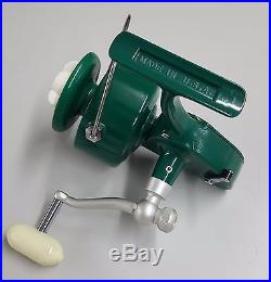 Vintage Penn 710 Spinfisher Spinning Reel Mint Condition
