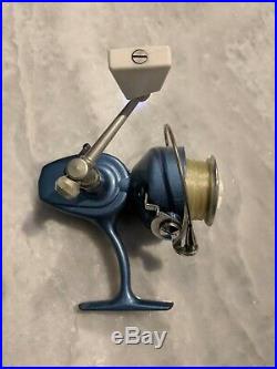 Vintage Fishing Penn 720 Spinning Reel With Box Excellent Condition