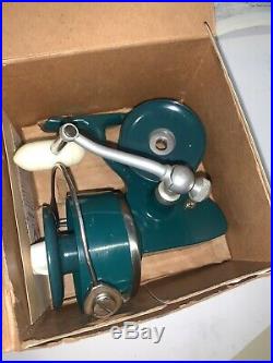 Vintage Green Penn 700 Spinfisher Fishing Reel with Original Box & extras Spool