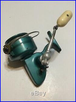 Vintage Green Penn The New 704 Spinning Reel WithOriginal Box And Manual