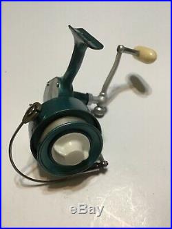 Vintage Green Penn The New 704 Spinning Reel WithOriginal Box And Manual