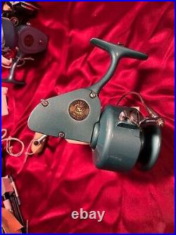 Vintage PENN 704 Surf Spinning Reel made in USA