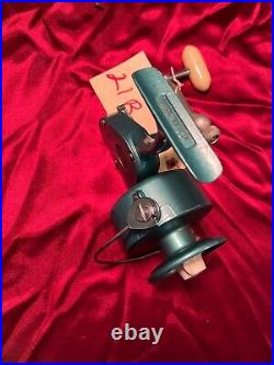 Vintage PENN 704 Surf Spinning Reel made in USA