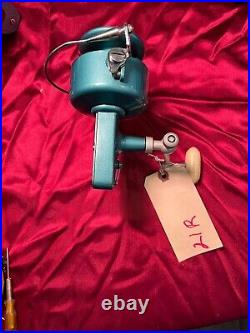 Vintage PENN 704 Surf Spinning Reel made in USA