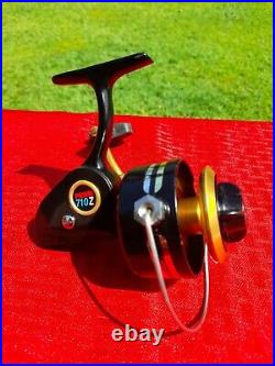 Vintage PENN 710Z Spinning Fishing Reel Made in USA