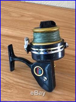 Vintage PENN 710 Z Spinning Reel Offshore Inshore Fishing