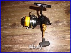 Vintage PENN 712Z Spinning Reel made in USA