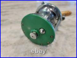 Vintage PENN Monofil No. 26 Reel with very RARE GREEN SIDE PLATES USA MADE