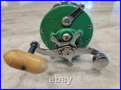 Vintage PENN Monofil No. 26 Reel with very RARE GREEN SIDE PLATES USA MADE