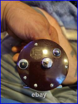 Vintage PENN PEER No. 109 Level Wind Fishing Baitcaster Reel Red
