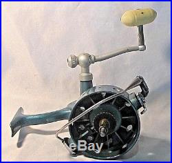 Vintage PENN SPINFISHER # 704 Spinning Reel+Spare Spool