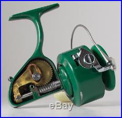 Vintage PENN Spinfisher 710 Spinning Reel. Standard NICE Blue Fish Striped Bass
