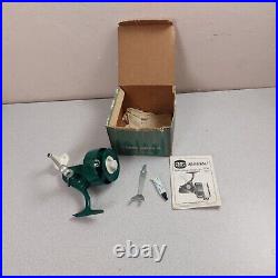 Vintage PENN Spinfisher Reel 706 Greenie Manual Pickup w Wrench Box Lube LNIB