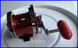 Vintage Penn 146 Squidder JR Red Anniversary Spool Tiburon Red Bakelite Handle