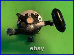 Vintage Penn 25 Gls Graphite Lever Drag Senator Fishing Reel Made In The USA