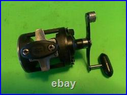 Vintage Penn 25 Gls Graphite Lever Drag Senator Fishing Reel Made In The USA