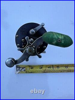 Vintage Penn 25 Monofil with green handle Fishing Reel