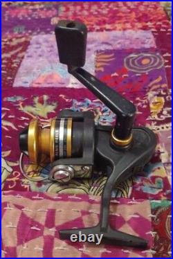 Vintage Penn 4200SS Spinning Reel Fishing Accessories Used Sporting Goods USA