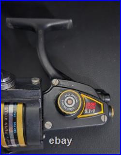 Vintage Penn 4400 SS Skirted Spool Spinning Reel