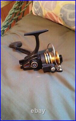 Vintage Penn 4400ss spinning reel in good condition