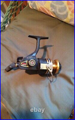 Vintage Penn 4400ss spinning reel in good condition