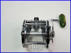 Vintage Penn 4/0 Senator 113 Fishing Reel COLLECTOR GRADE RARE COLOR HANDLE