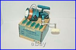 Vintage Penn 704 Greenie Spinfisher Spinning Reel w Box Manual Tool Fishing EUC