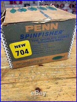 Vintage Penn 704 Spinning Reel with original box (VERY CLEAN)
