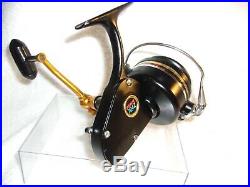 Vintage Penn 704 Z Spinning Fishing Reel Made In USA Excellent Condition Minty