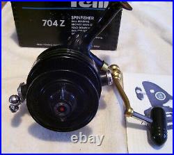 Vintage Penn 704z Or 706z Not Sure Reel 6/1/21p Box Papers No Bail Working