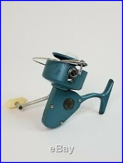 Vintage Penn 705 Spinfisher Greenie Spinning Reel LEFT HAND! EXCELLENT CONDITION
